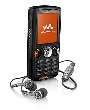 CES 2006 : Le Sony Ericsson W810i rejoint la famille Walkman.