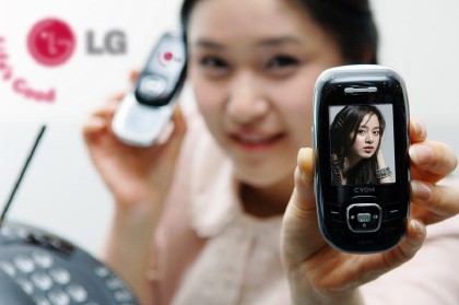 Le LG Electronics LG-KF1100, un portable ?!