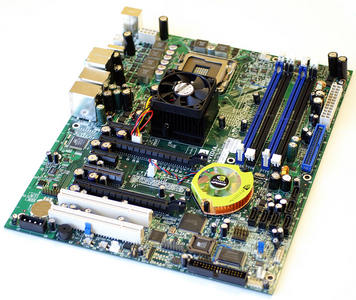   Test : Clubic se penche sur le nouveau nForce 590 SLI Intel.