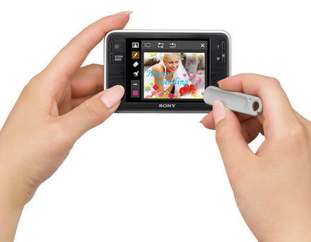 Sony Cybershot T2, un de APN 8,1 Mégapixels et un air d'iPod Nano 2G 