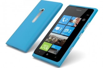 Nokia Lumia 900 03