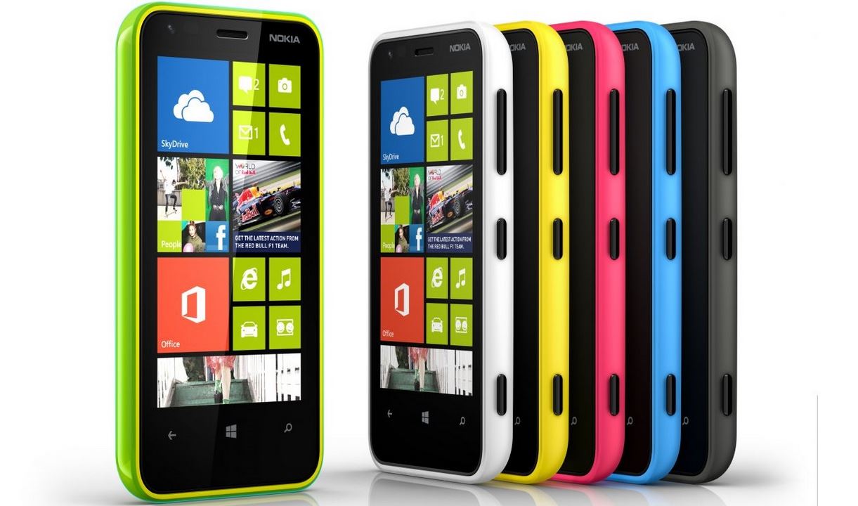Nokia Lumia 620 01