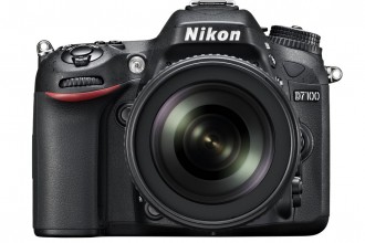 Nikon D7100 01