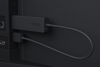 Microsoft Wireless Display Adapter04